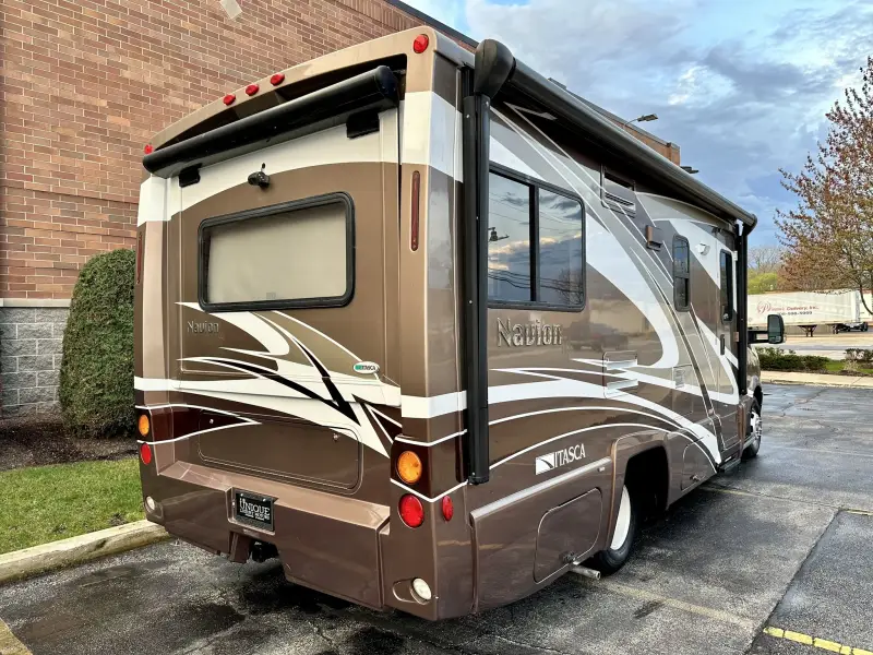 2012 Itasca Navion IQ M-24G-3500 photo 21