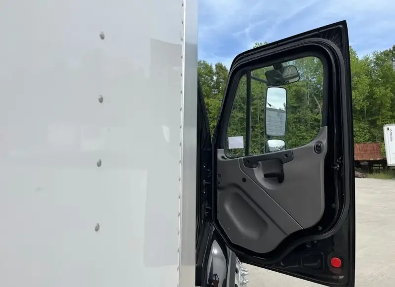 2022 Freightliner M2 photo 27