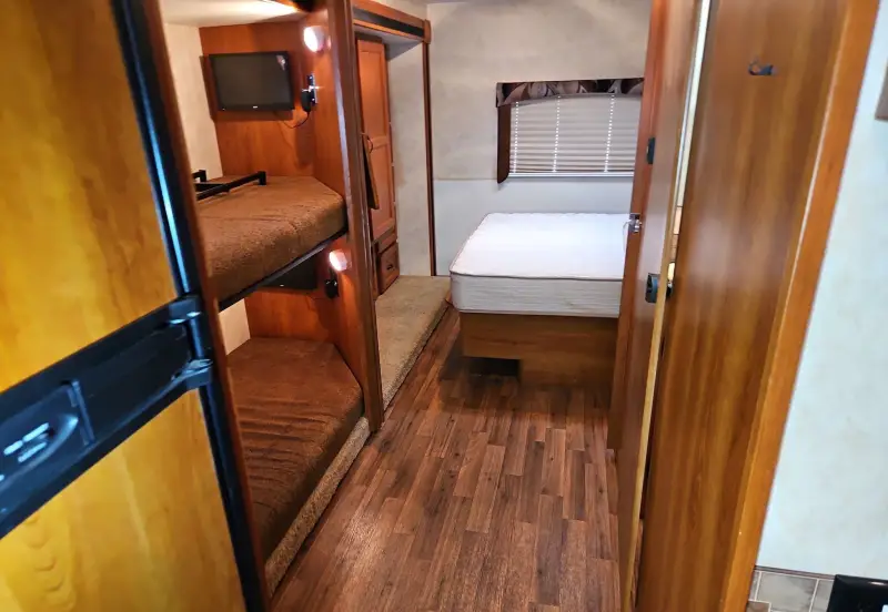 2012 Coachman Freelander 32BH photo 73