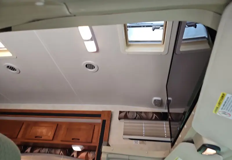 2012 Coachman Freelander 32BH photo 19