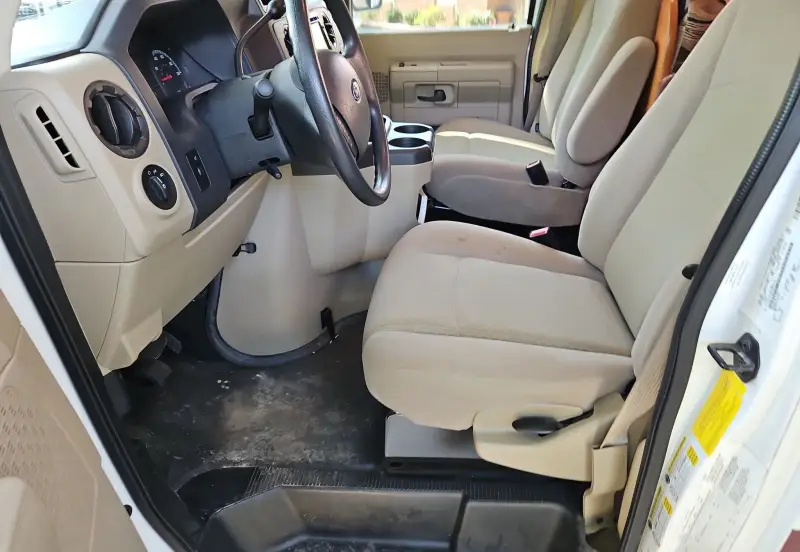 2012 Coachman Freelander 32BH photo 7