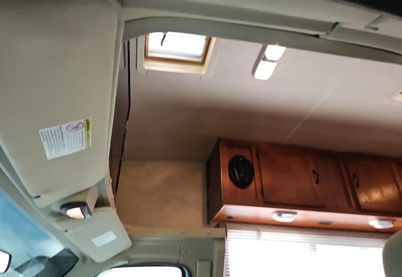 2012 Coachman Freelander 32BH photo 8