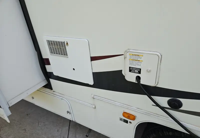 2012 Coachman Freelander 32BH photo 140