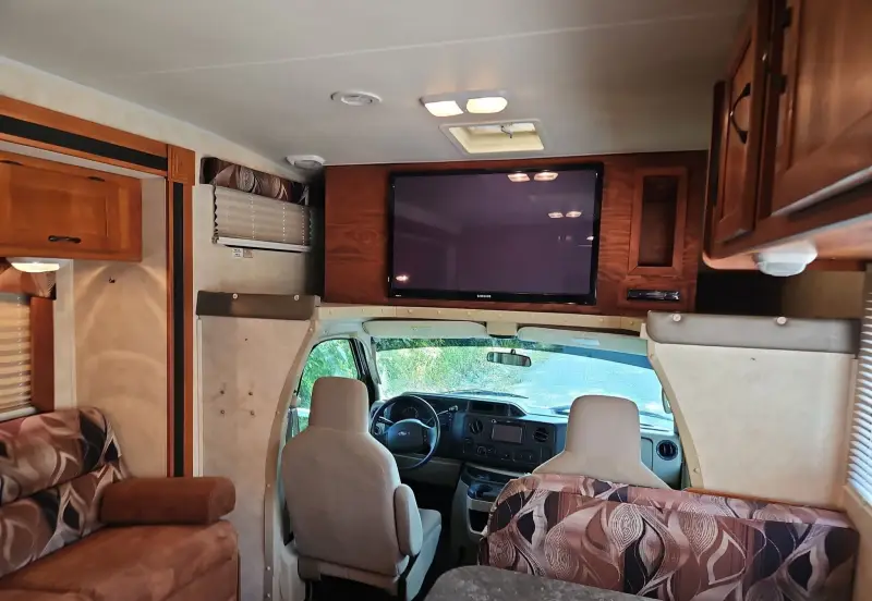 2012 Coachman Freelander 32BH photo 27