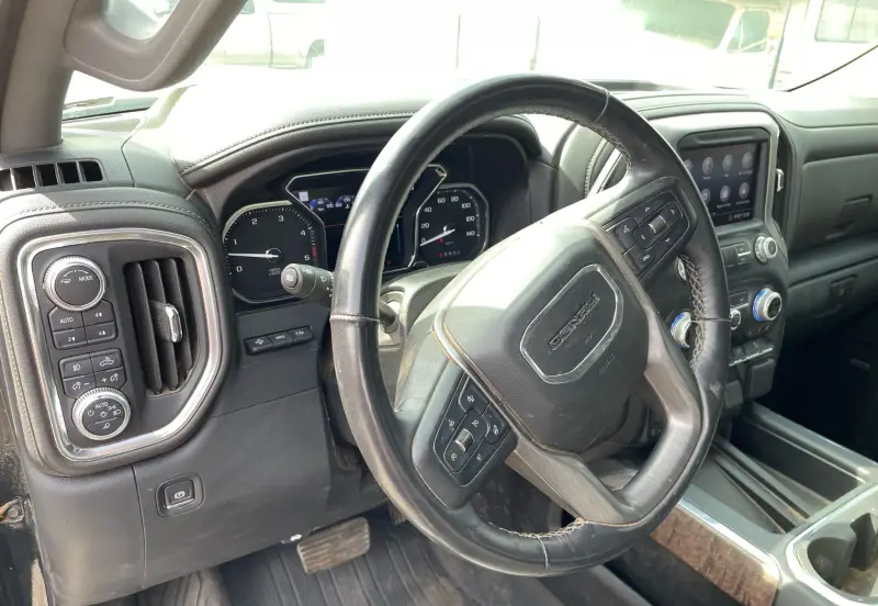 2020 GMC Sierra 2500HD Denali photo 20