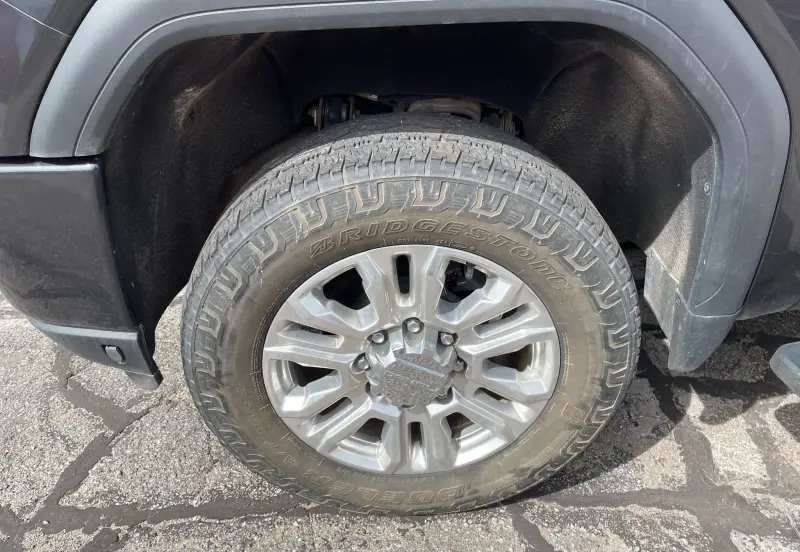 2020 GMC Sierra 2500HD Denali photo 39