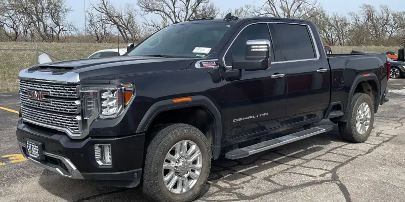 2020 GMC Sierra 2500HD Denali photo 1