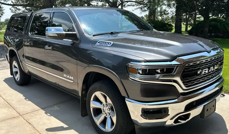 2019 Dodge Ram 1500 Limited photo 3