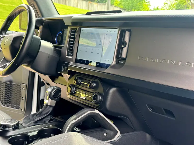 2022 Ford Bronco Outer Banks photo 37