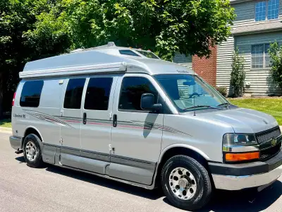2011 Roadtrek Versatile 190 Class B