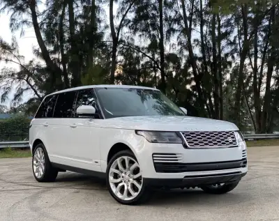 2020 Land Rover Range Rover P525 HSE