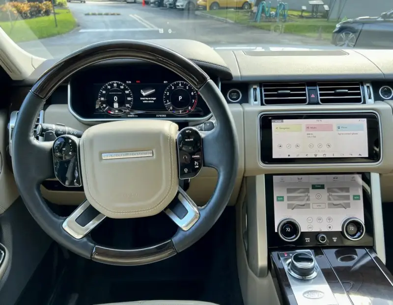 2020 Land Rover Range Rover P525 HSE photo 30