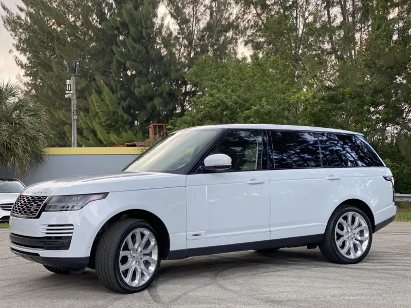2020 Land Rover Range Rover P525 HSE photo 7