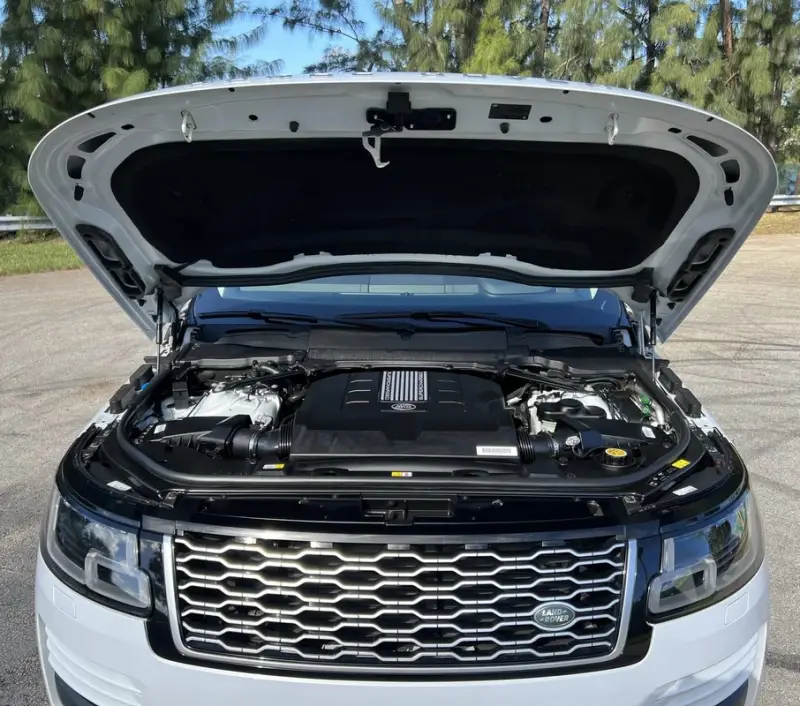 2020 Land Rover Range Rover P525 HSE photo 43