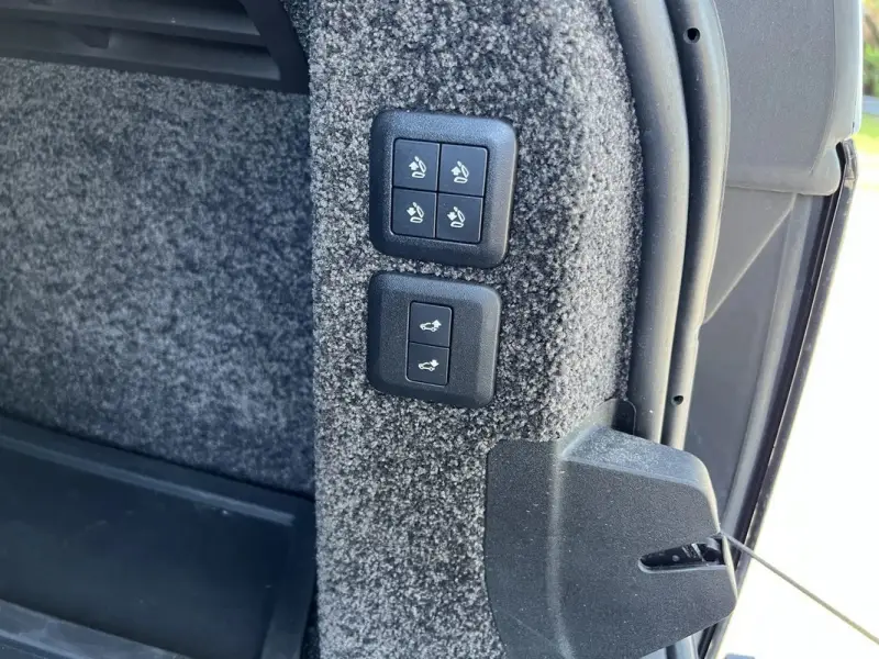 2020 Land Rover Range Rover P525 HSE photo 46