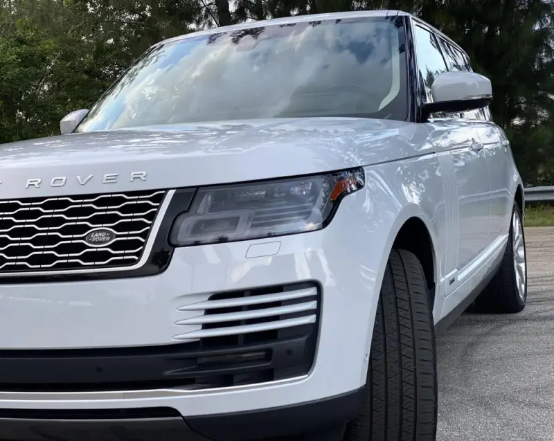 2020 Land Rover Range Rover P525 HSE photo 19