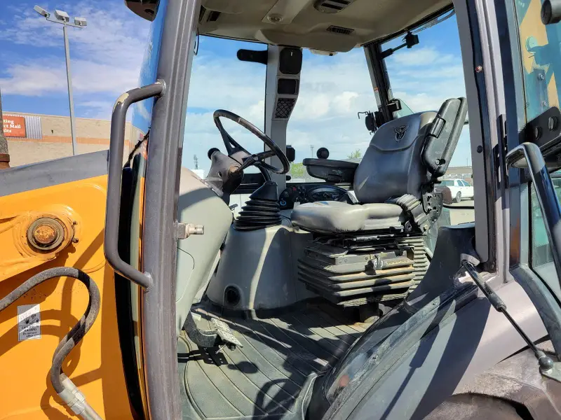 2017 Case 580 Super N Backhoe photo 13