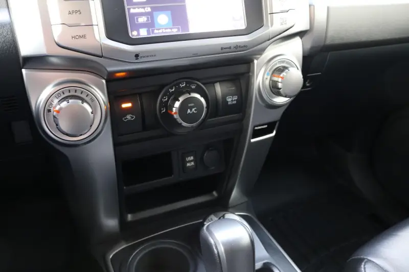 2016 Toyota 4Runner SR5 4x4 photo 21