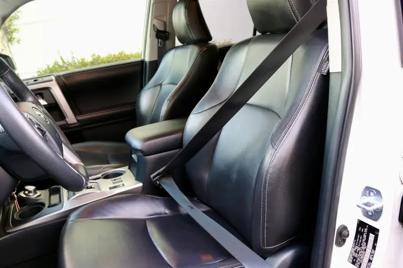 2016 Toyota 4Runner SR5 4x4 photo 17
