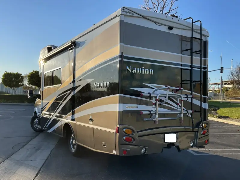 2016 Itasca Navion 24J photo 5