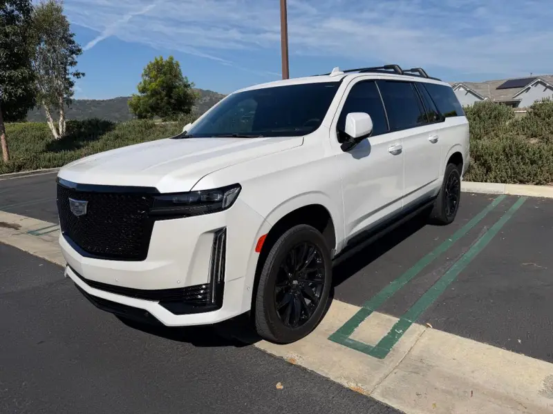 2024 Cadillac Escalade ESV Sport Platinum photo 2