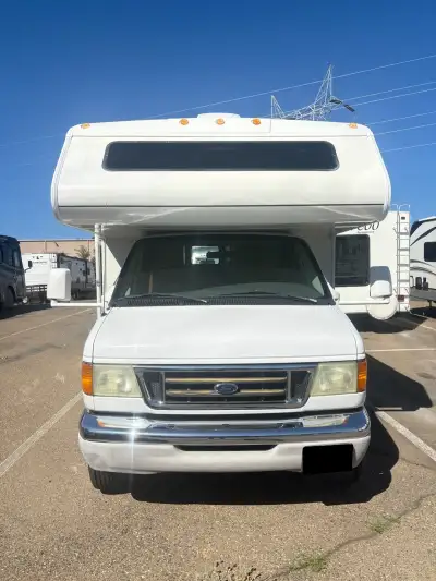 2003 Winnebago Minnie