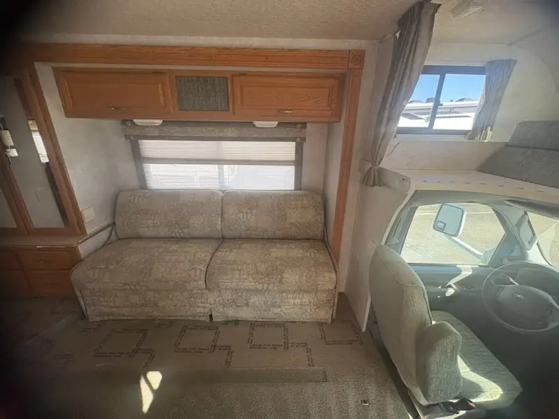 2003 Winnebago Minnie photo 8