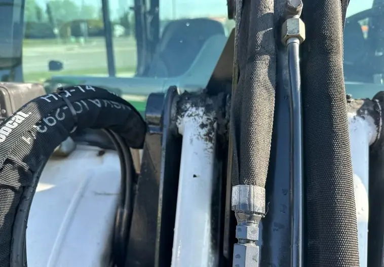 2016 Bobcat 5600 Toolcat photo 34