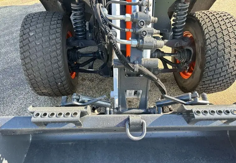 2016 Bobcat 5600 Toolcat photo 25