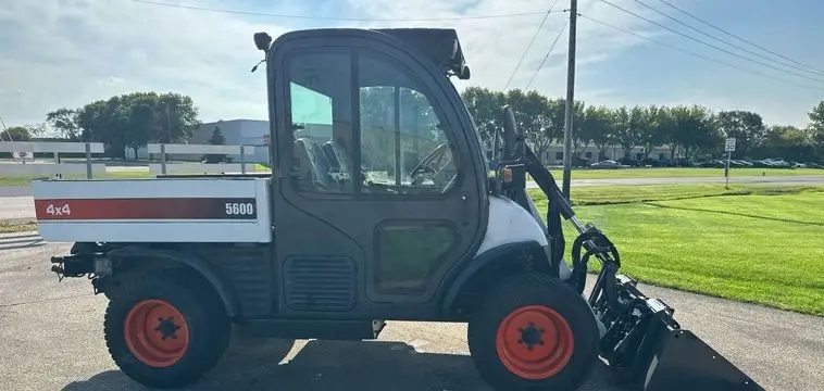 2016 Bobcat 5600 Toolcat photo 4