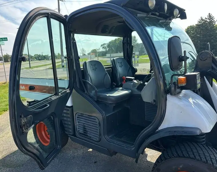 2016 Bobcat 5600 Toolcat photo 63