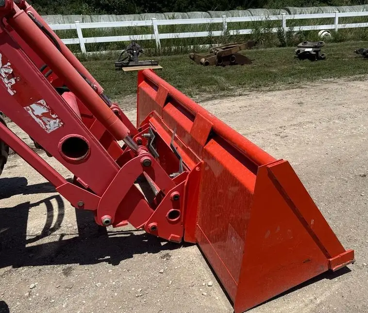 2017 Kubota M6S-111 MFWD photo 14