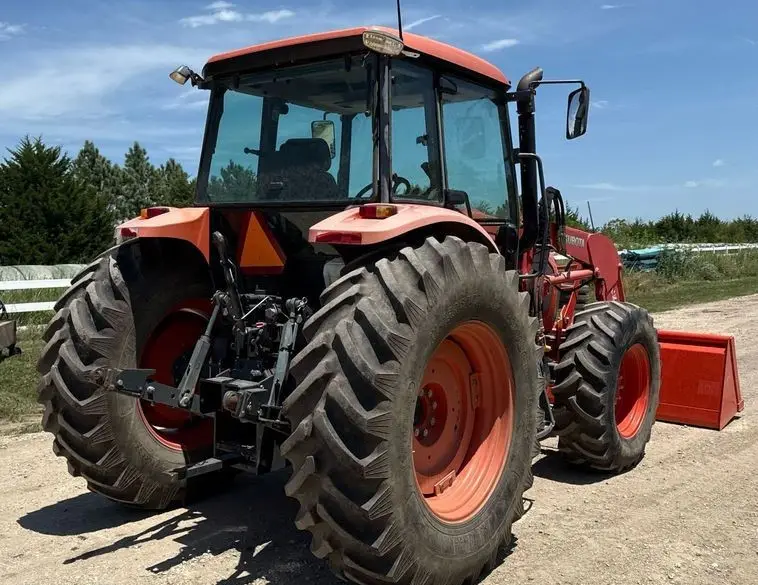 2017 Kubota M6S-111 MFWD photo 5