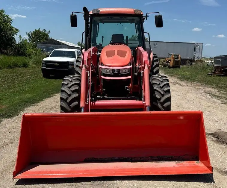 2017 Kubota M6S-111 MFWD photo 2