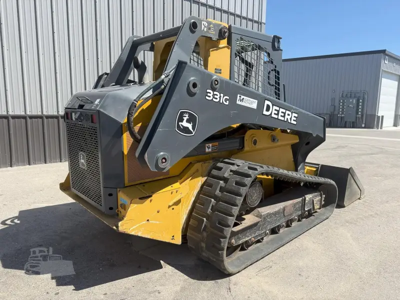 2018 DEERE 331G photo 3