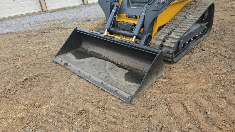 2019 DEERE 333G photo 20
