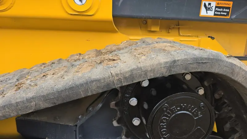 2019 DEERE 333G photo 6