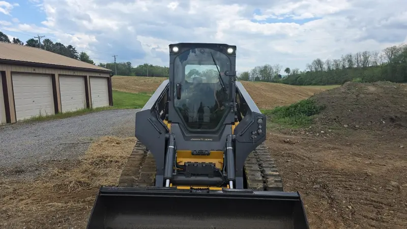 2019 DEERE 333G photo 19
