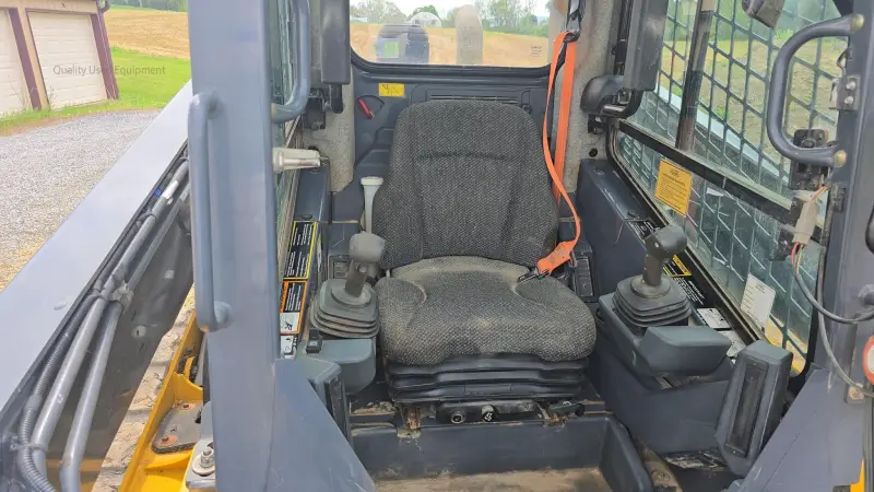 2019 DEERE 333G photo 48