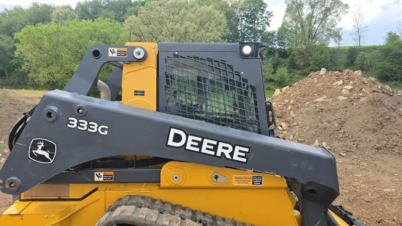2019 DEERE 333G photo 38