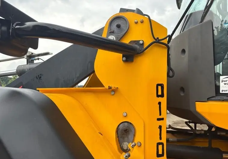 2019 JCB 427ZXT4F Wheel Loader photo 22