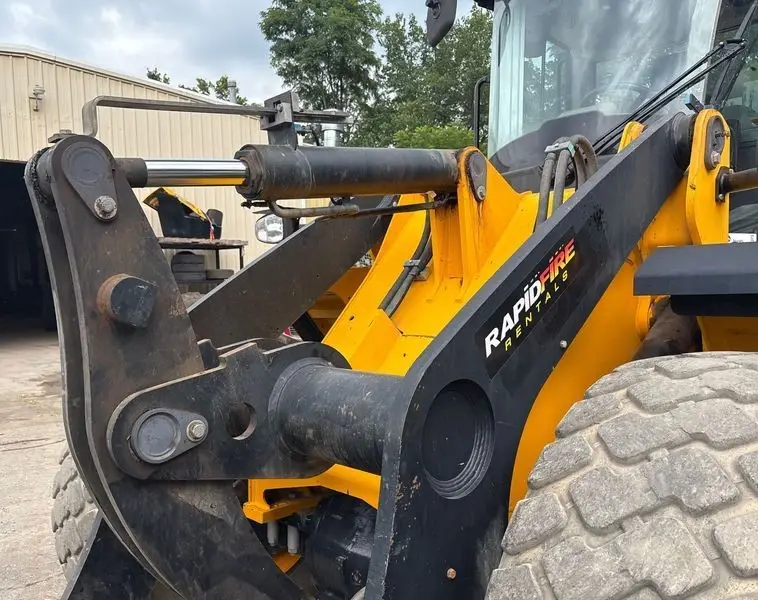 2019 JCB 427ZXT4F Wheel Loader photo 23