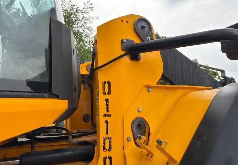 2019 JCB 427ZXT4F Wheel Loader photo 42