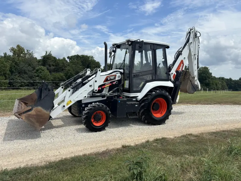 2024 BOBCAT B760 photo 1