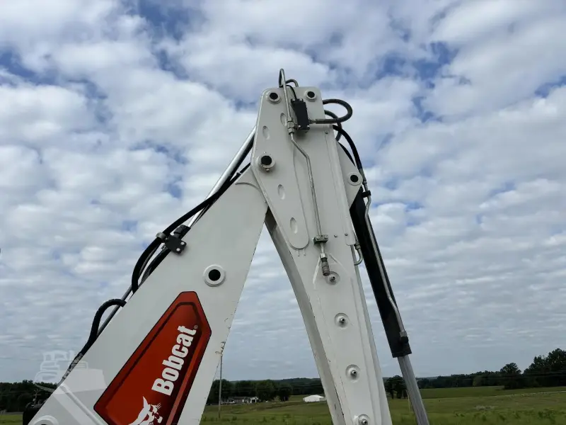 2024 BOBCAT B760 photo 14