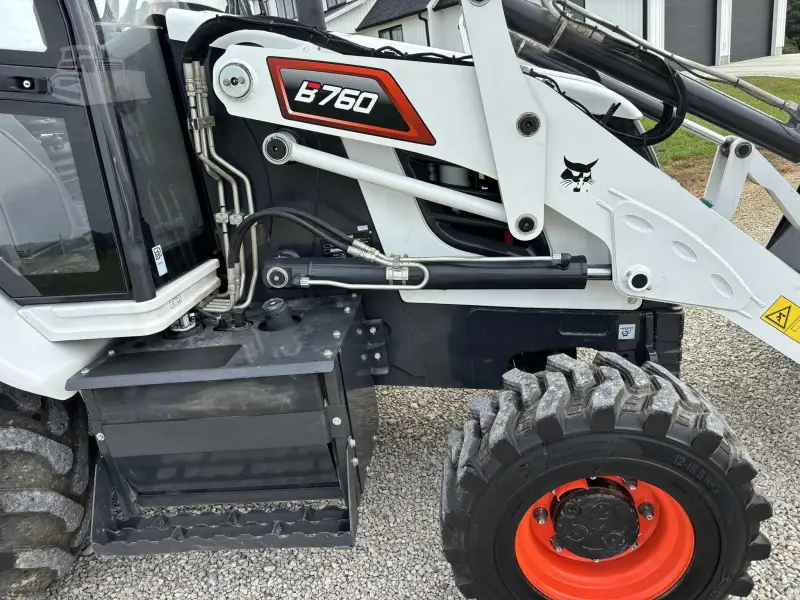 2024 BOBCAT B760 photo 17