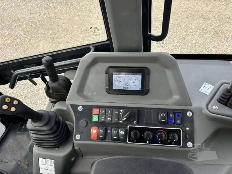 2024 BOBCAT B760 photo 19