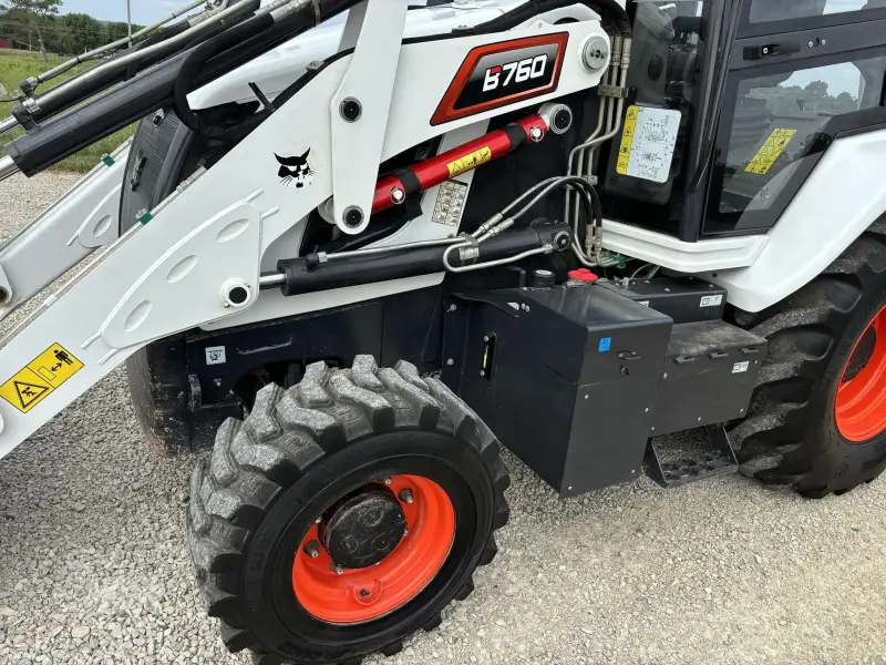 2024 BOBCAT B760 photo 4
