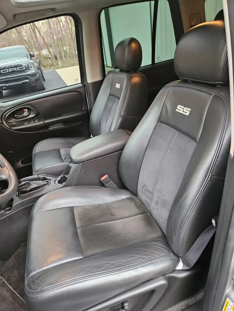 2006 Chevrolet Trailblazer SS photo 17