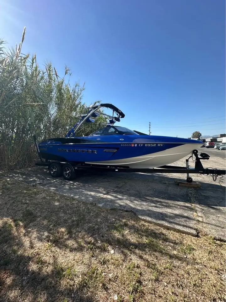 2014 Malibu Wakesetter 23 LSV photo 1